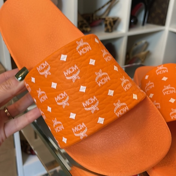 MCM Monogram Pool Slides RARE Persimmon/White Colorway - 41 - Picture 11 of 11